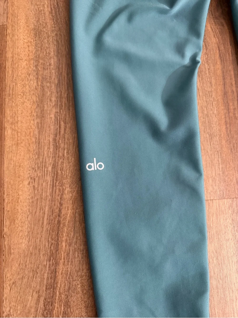 Alo Yoga High-Waist 7/8 Airlift Leggings in Teal Agate